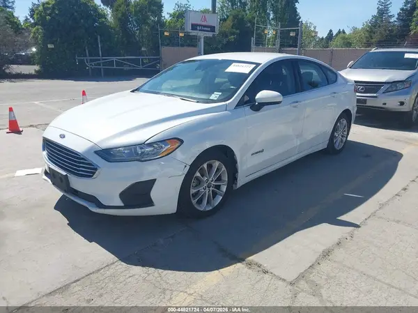 3FA6P0LU2KR207826 2019 FORD FUSION - Image 2