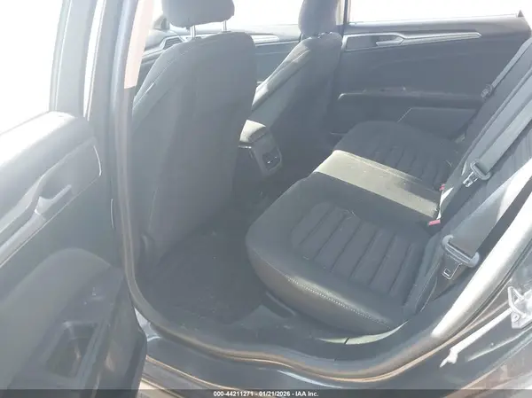 3FA6P0LU2KR217742 2019 FORD FUSION - Image 8