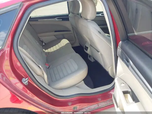 3FA6P0LU2KR221578 2019 FORD FUSION - Image 8