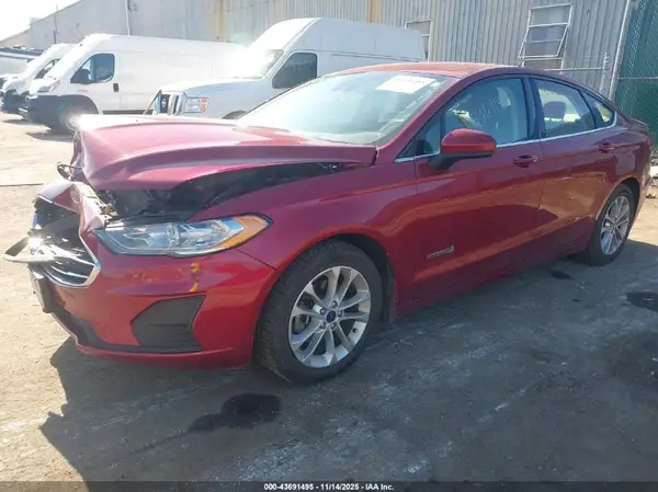 3FA6P0LU2KR221967 2019 FORD FUSION - Image 2