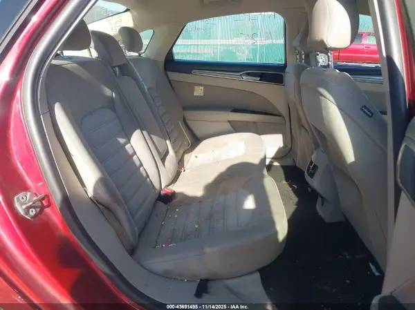 3FA6P0LU2KR221967 2019 FORD FUSION - Image 8