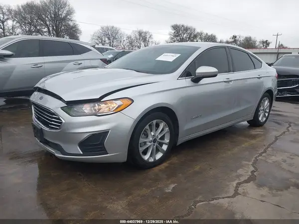 3FA6P0LU2KR225615 2019 FORD FUSION - Image 2