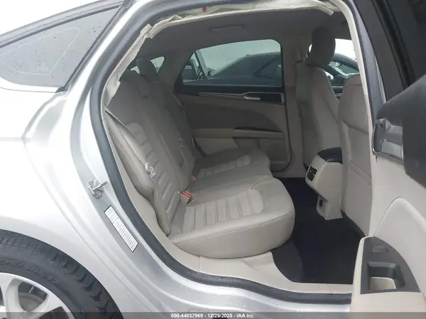 3FA6P0LU2KR225615 2019 FORD FUSION - Image 8