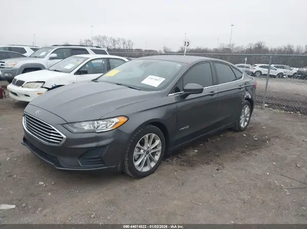 3FA6P0LU2KR226005 2019 FORD FUSION - Image 2