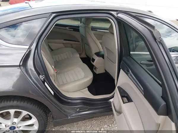 3FA6P0LU2KR240115 2019 FORD FUSION - Image 8