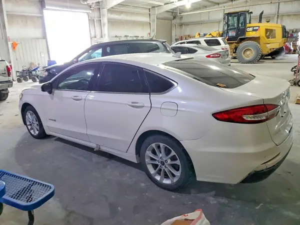 3FA6P0LU2KR241670 2019 FORD FUSION - Image 2
