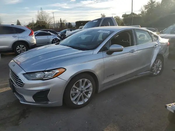 3FA6P0LU2KR252717 2019 FORD FUSION - Image 1