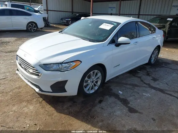 3FA6P0LU2KR257836 2019 FORD FUSION - Image 2