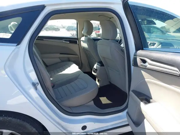 3FA6P0LU2KR262924 2019 FORD FUSION - Image 8