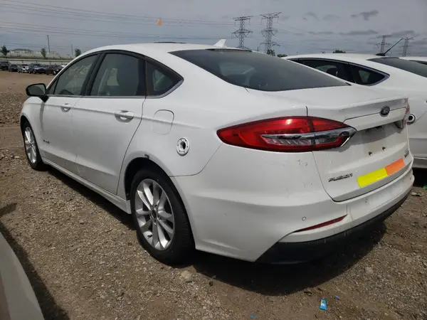 3FA6P0LU2KR263961 2019 FORD FUSION - Image 2