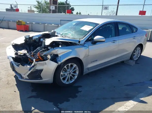 3FA6P0LU2KR268884 2019 FORD FUSION - Image 2