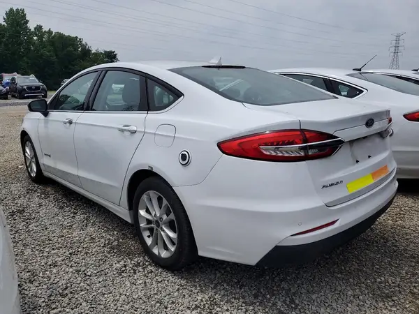 3FA6P0LU2KR284955 2019 FORD FUSION - Image 2