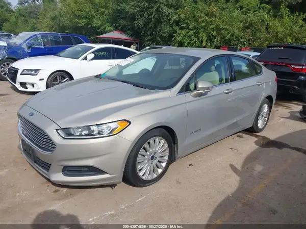3FA6P0LU3GR145506 2016 FORD FUSION - Image 2