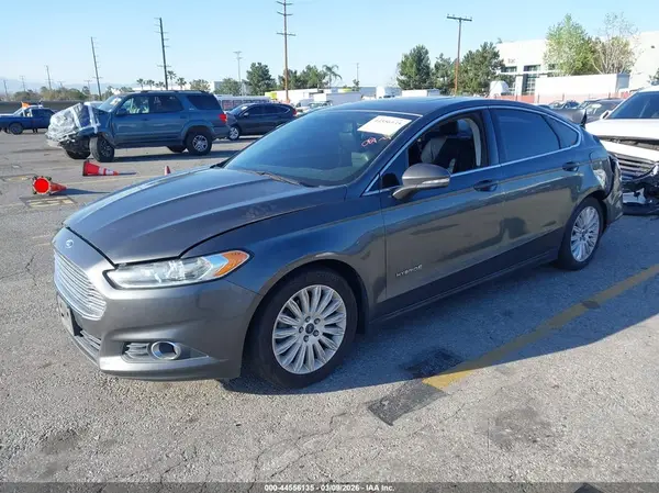 3FA6P0LU3GR195662 2016 FORD FUSION - Image 2