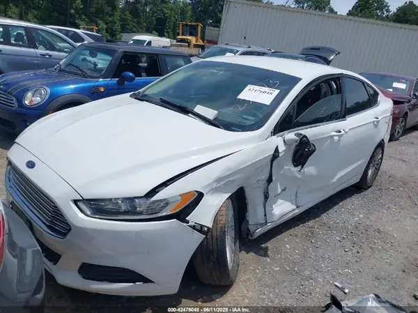 3FA6P0LU3GR235173 2016 FORD FUSION - Image 2