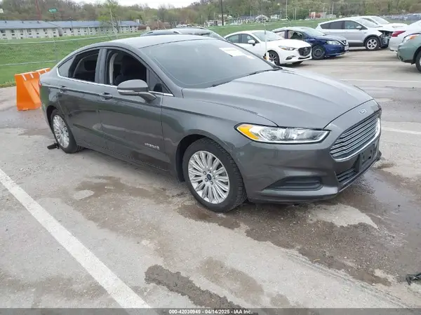 3FA6P0LU3GR285684 2016 FORD FUSION - Image 1