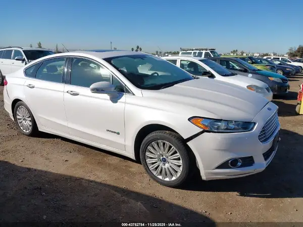 3FA6P0LU3GR316349 2016 FORD FUSION - Image 1