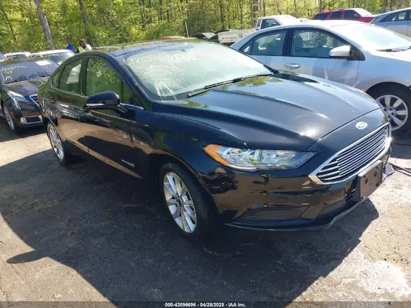 3FA6P0LU3HR108263 2017 FORD FUSION - Image 1