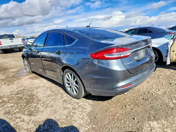 3FA6P0LU3HR215832 2017 FORD FUSION - Image 2