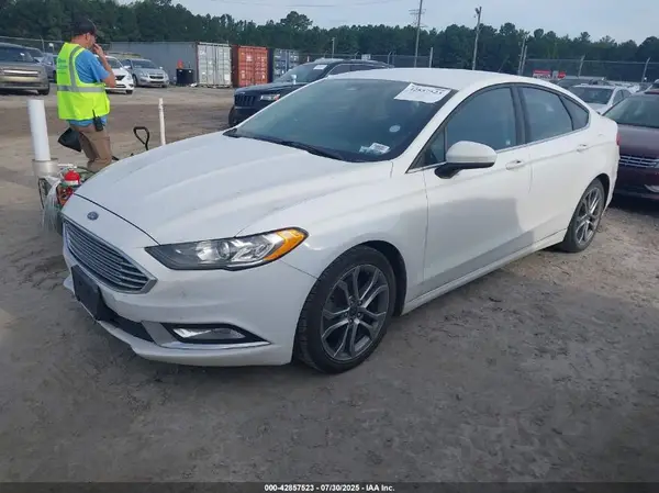3FA6P0LU3HR232727 2017 FORD FUSION - Image 2