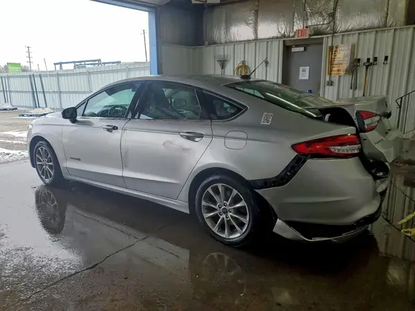 3FA6P0LU3HR238060 2017 FORD FUSION - Image 2