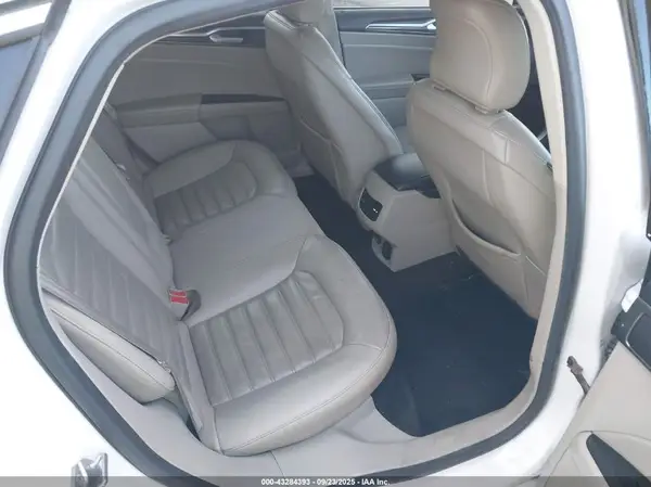 3FA6P0LU3HR244554 2017 FORD FUSION - Image 8