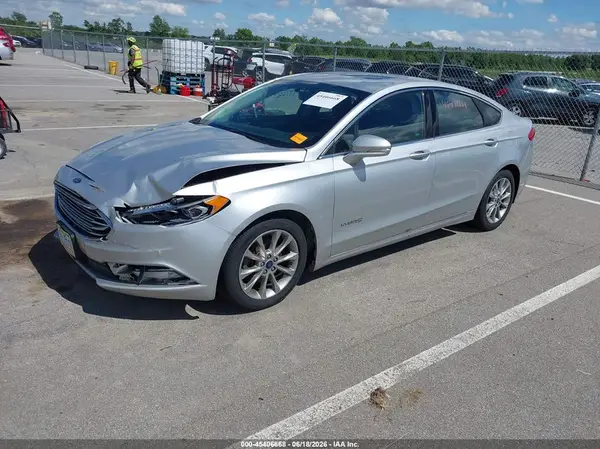 3FA6P0LU3HR249592 2017 FORD FUSION - Image 2
