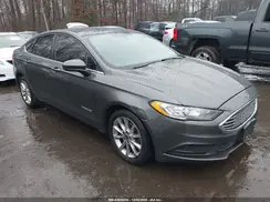 3FA6P0LU3HR250418 2017 FORD FUSION