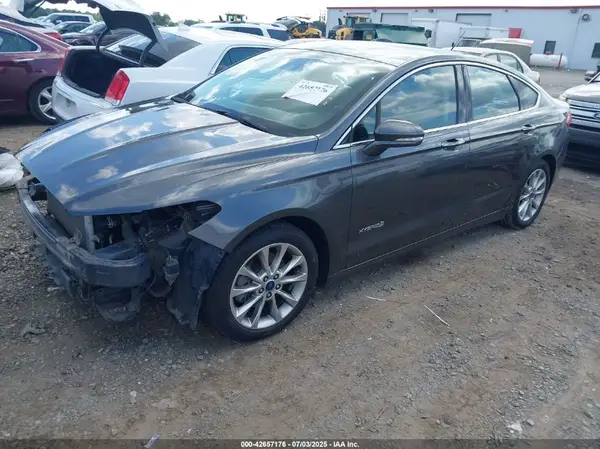 3FA6P0LU3HR260558 2017 FORD FUSION - Image 2