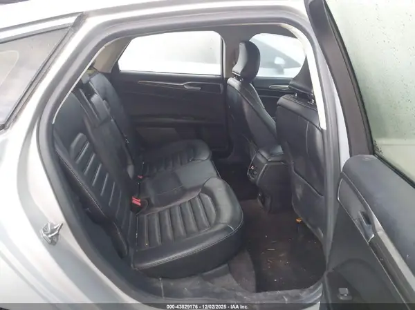 3FA6P0LU3HR260799 2017 FORD FUSION - Image 8