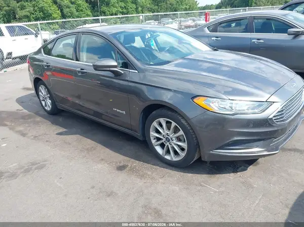 3FA6P0LU3HR286979 2017 FORD FUSION - Image 1