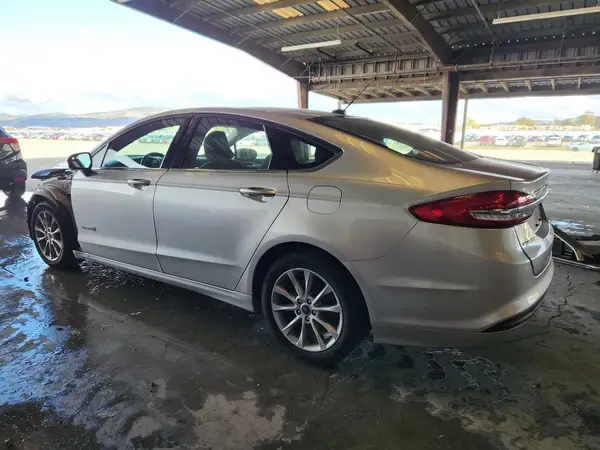 3FA6P0LU3HR300184 2017 FORD FUSION - Image 2