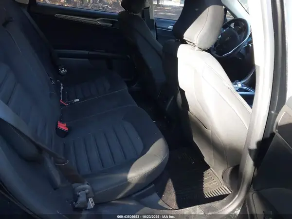 3FA6P0LU3HR319477 2017 FORD FUSION - Image 8