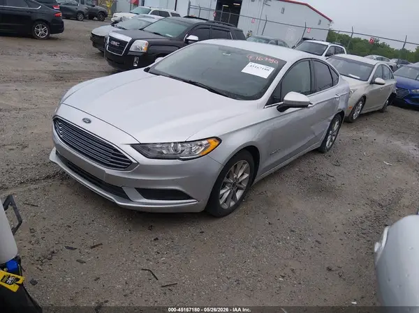 3FA6P0LU3HR323478 2017 FORD FUSION - Image 2