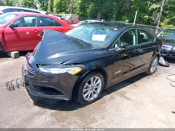 3FA6P0LU3HR323903 2017 FORD FUSION - Image 2