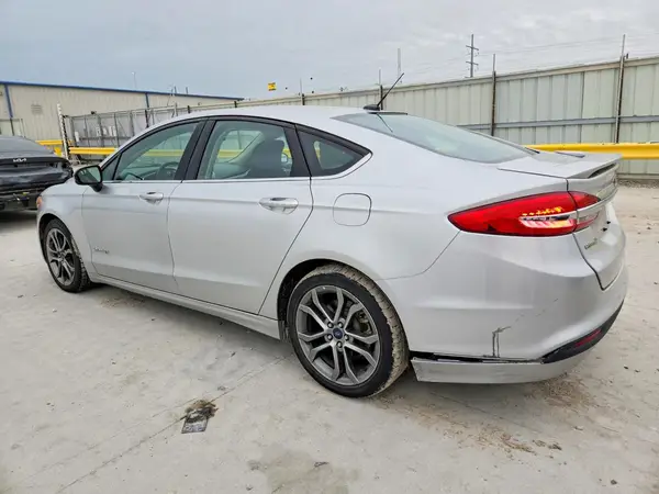 3FA6P0LU3HR325246 2017 FORD FUSION - Image 2