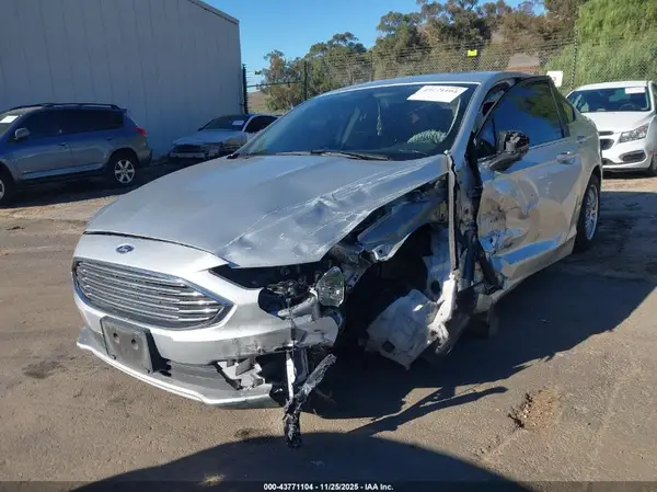 3FA6P0LU3HR344217 2017 FORD FUSION - Image 2