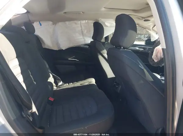 3FA6P0LU3HR344217 2017 FORD FUSION - Image 8