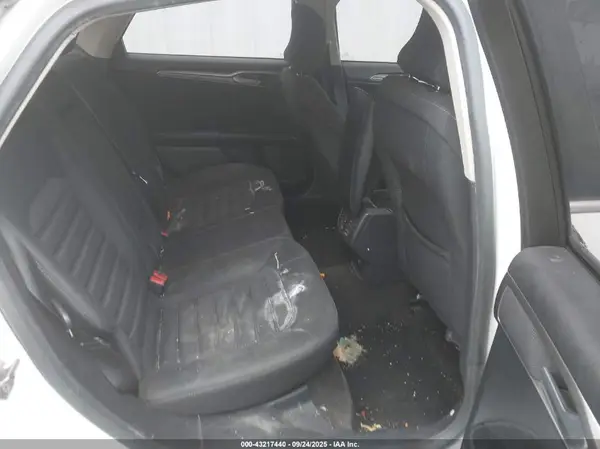 3FA6P0LU3HR358473 2017 FORD FUSION - Image 8