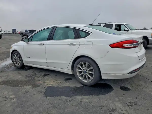 3FA6P0LU3HR370607 2017 FORD FUSION - Image 2