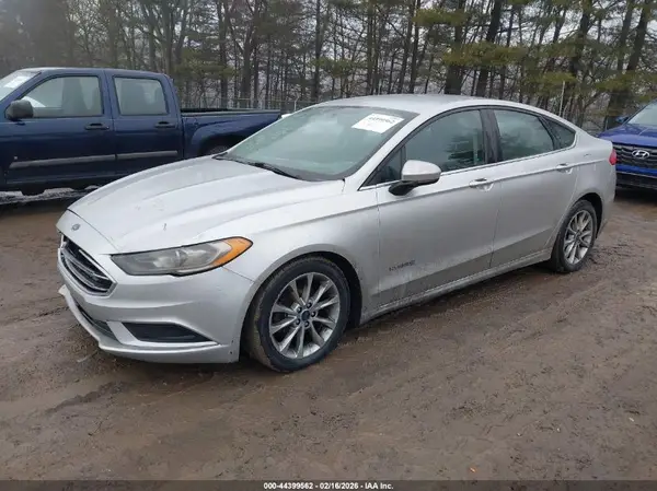 3FA6P0LU3HR381638 2017 FORD FUSION - Image 2