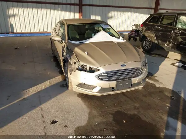 3FA6P0LU3HR384667 2017 FORD FUSION - Image 1