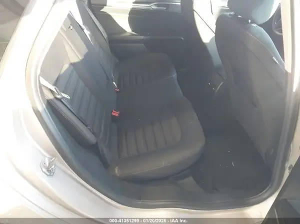 3FA6P0LU3HR384667 2017 FORD FUSION - Image 8