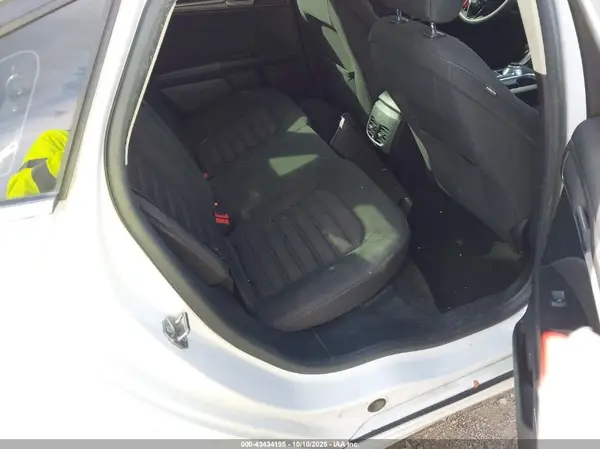3FA6P0LU3HR384720 2017 FORD FUSION - Image 8