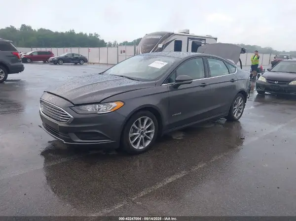 3FA6P0LU3HR400138 2017 FORD FUSION - Image 2