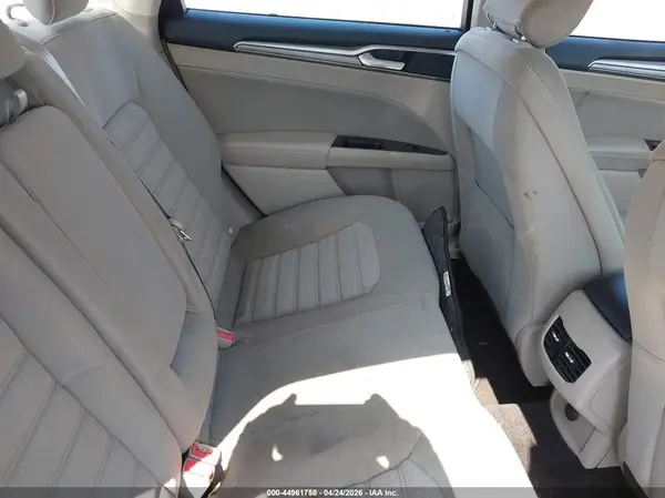 3FA6P0LU3HR408742 2017 FORD FUSION - Image 8