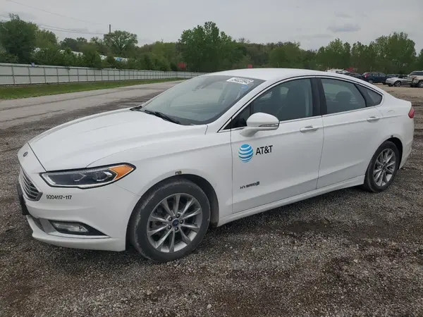 3FA6P0LU3HR409096 2017 FORD FUSION - Image 1