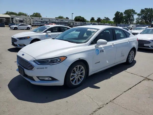 3FA6P0LU3HR409194 2017 FORD FUSION - Image 1