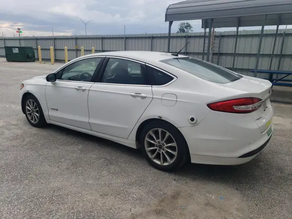 3FA6P0LU3HR410085 2017 FORD FUSION - Image 2