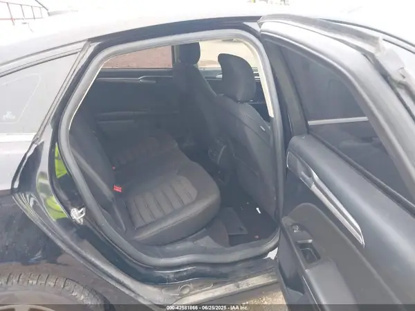 3FA6P0LU3HR416145 2017 FORD FUSION - Image 8
